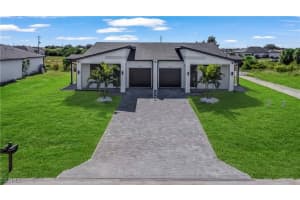 5043/5045 Benton St Lehigh Acres, FL 33971 - Off Market