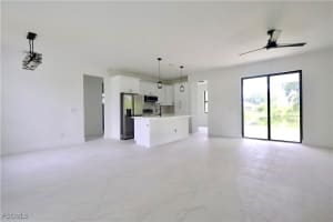 2713 8th Street, Lehigh Acres, FL 33971 - MLS#225058919
