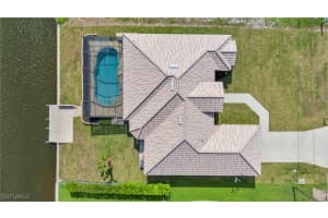 915 33rd Terrace, Cape Coral, FL 33904 - MLS#225058958