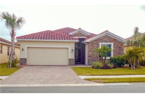 2338 Heydon Cir E, Naples