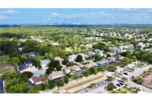 2855 Coach House Way, Naples, FL 34105 - MLS#225058996