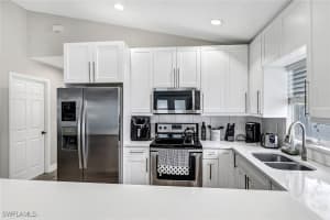 851 102nd Avenue, Naples, FL 34108 - MLS#225059009