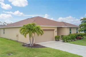6445 Estero Bay Dr, Fort Myers