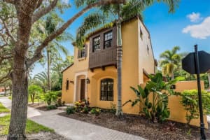 9121 Chula Vista Street, Naples, FL 34113 - MLS#225059048
