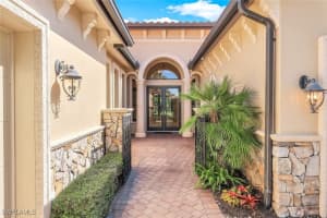 16834 Cabreo Dr, Naples