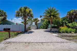 531 Birdsong Pl, Sanibel