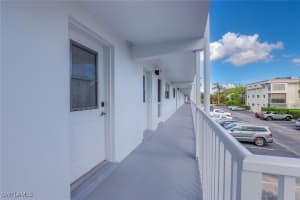 72 7th Street, Naples, FL 34102 - MLS#225059099