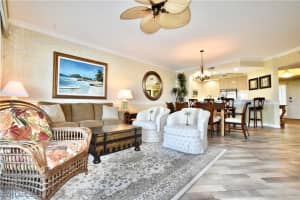 430 Cove Tower Drive, Naples, FL 34110 - MLS#225059112