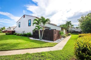 8849 Somerset Boulevard, Fort Myers, FL 33919 - MLS#225059121