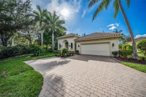 3299 Hyacinth Dr, Naples
