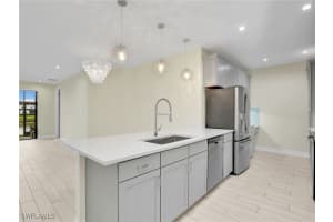 7524 Carnegie Way, Naples