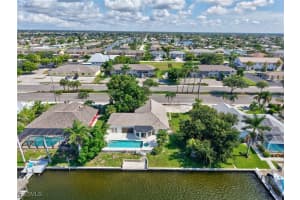 504 Cape Coral Parkway, Cape Coral, FL 33914 - MLS#225059149