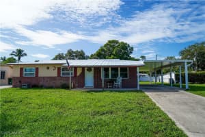 4180 Coconut Cir S, Naples