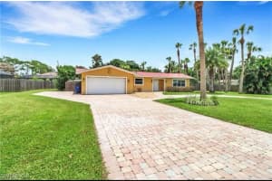 17020 Carolyn Lane, North Fort Myers, FL 33917 - MLS#225059278