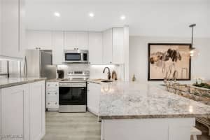290 Banyan Boulevard, Naples, FL 34102 - MLS#225059300