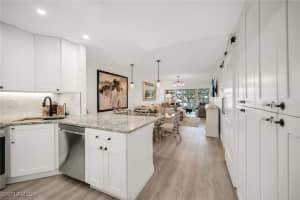 290 Banyan Boulevard, Naples, FL 34102 - MLS#225059300