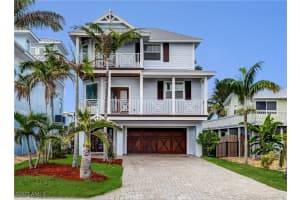 571 Palermo Circle, Fort Myers Beach, FL 33931 Sold 08/25/25