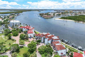 210 La Peninsula Boulevard, Naples, FL 34113 - MLS#225059380