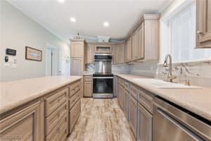 113 Willow Lane, Naples, FL 34114 - MLS#225059390