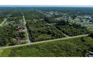 2001 5th Street, Lehigh Acres, FL 33936 - MLS#225059444