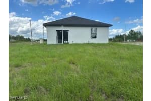 1146 Ecrue Street, Lehigh Acres, FL 33974 - MLS#225059483