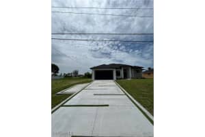 304 Jacaranda Parkway, Cape Coral, FL 33909 Sold 08/29/25