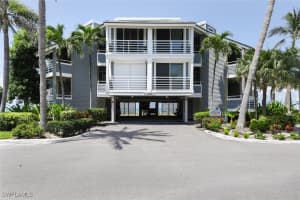 1606 Lands End Village, Captiva