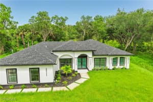 407 Washington Avenue, Lehigh Acres, FL 33972 - MLS#225059579