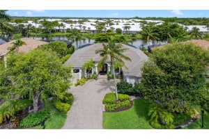 7637 Mulberry Ln, Naples