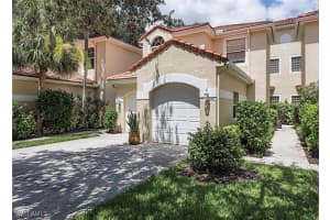 65 Silver Oaks Circle, Naples, FL 34119 - MLS#225059628