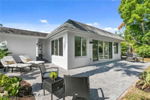 17 Knights Bridge Road, Naples, FL 34112 - MLS#225059634