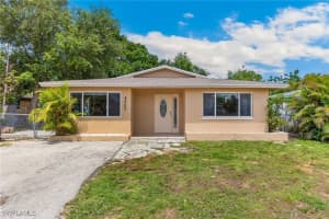 4862 West Dr, Fort Myers