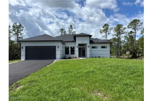 2342 10th Ave Se, Naples