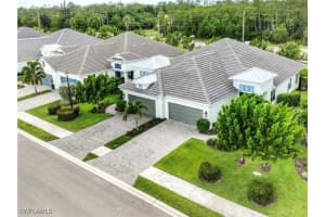 2313 Ariane Dr, Naples