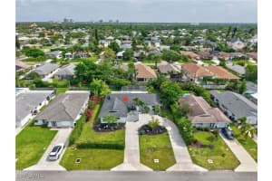 717 105th Ave N, Naples