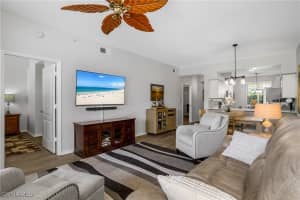 3760 Sawgrass Way 3514, Naples