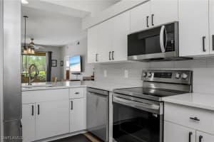 3760 Sawgrass Way, Naples, FL 34112 - MLS#225059733