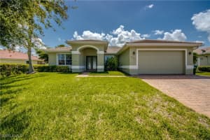 2444 Ashbury Cir, Cape Coral