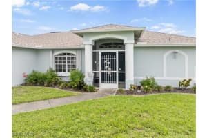 919 6th Place, Cape Coral, FL 33993 - MLS#225059777