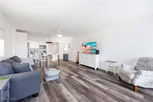 1 Bluebill Avenue, Naples, FL 34108 - MLS#225059796