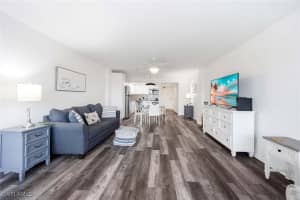 1 Bluebill Avenue, Naples, FL 34108 - MLS#225059796