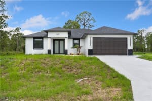 1207 W 9th St, Lehigh Acres
