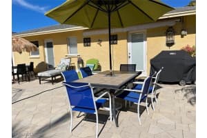 572 105th Avenue, Naples, FL 34108 - MLS#225059891