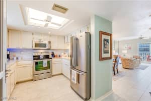 4531 Bay Beach Lane, Fort Myers Beach, FL 33931 - MLS#225059921