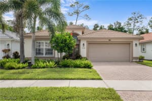2434 Butterfly Palm Drive, Naples, FL 34119 - MLS#225060035