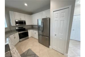 1325 Sweetwater Cove, Naples, FL 34110 - MLS#225060037