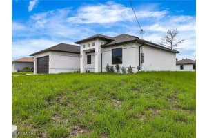 3219 43rd Street, Lehigh Acres, FL 33971 - MLS#225060083