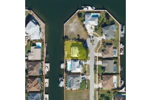 458 Capri Court, Marco Island, FL 34145 Sold 08/15/25