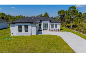 3306 40th St W, Lehigh Acres