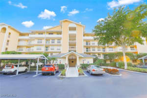 360 Horse Creek Dr 502, Naples